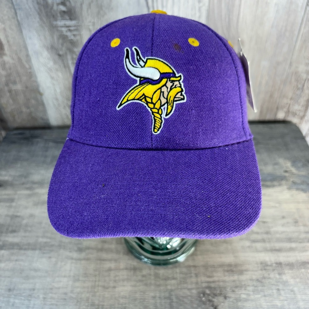 Vintage Sports Specialties Minnesota Vikings Snapback Hat NFL Made Korea Purple
